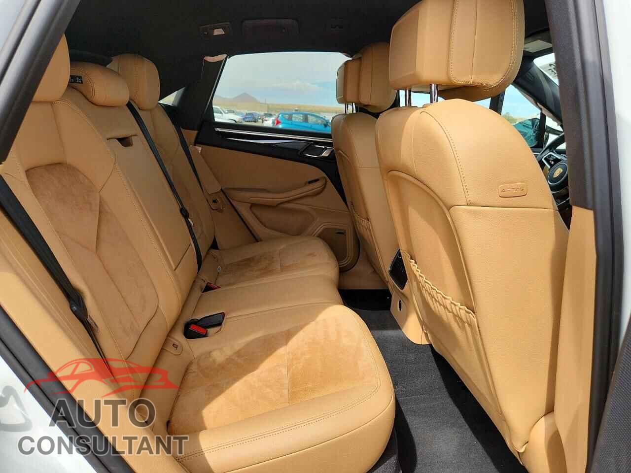 PORSCHE MACAN 2017 - WP1AA2A55HLB04631