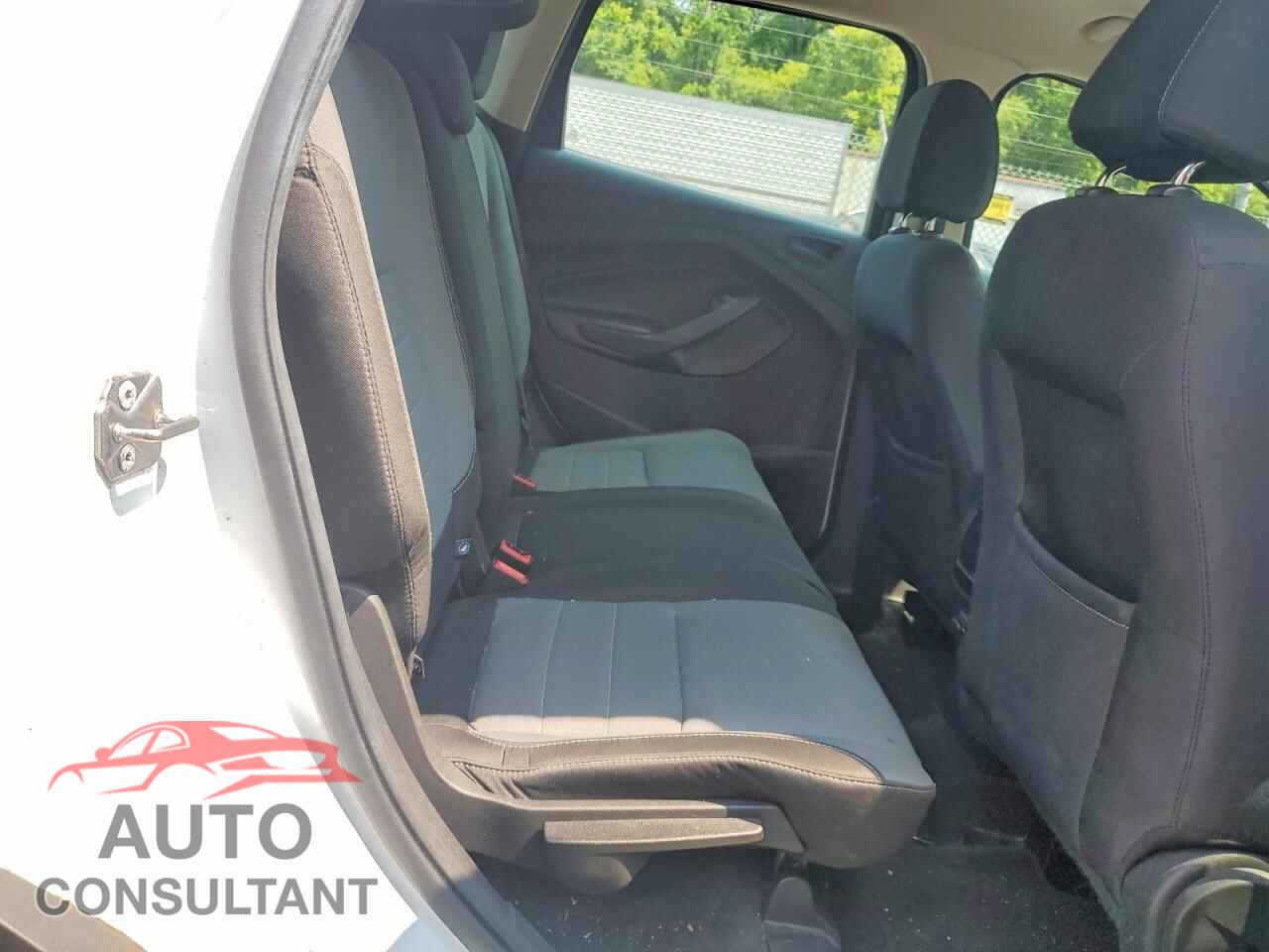 FORD ESCAPE 2017 - 1FMCU0F74HUB22799