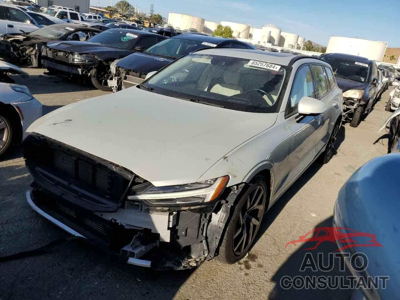 VOLVO V60 2019 - YV1A22SK6K2327772