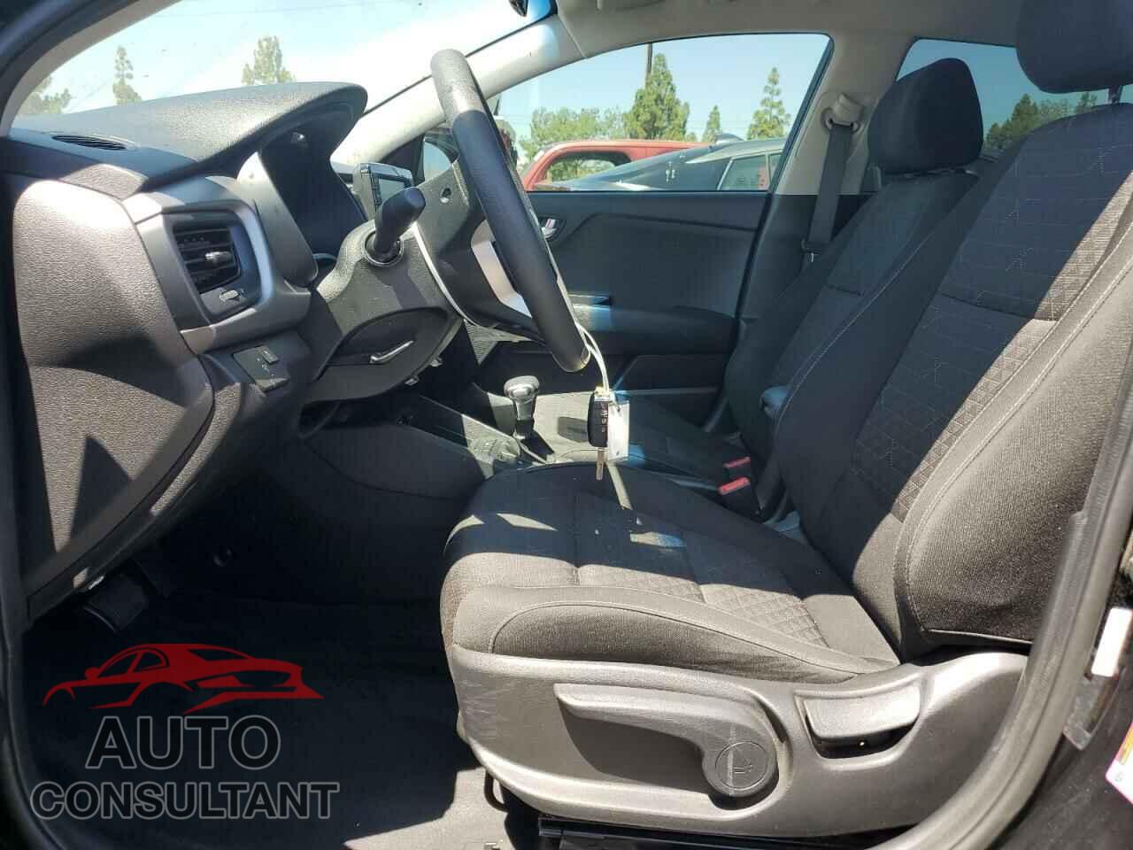 KIA RIO 2019 - 3KPA24AB0KE228564