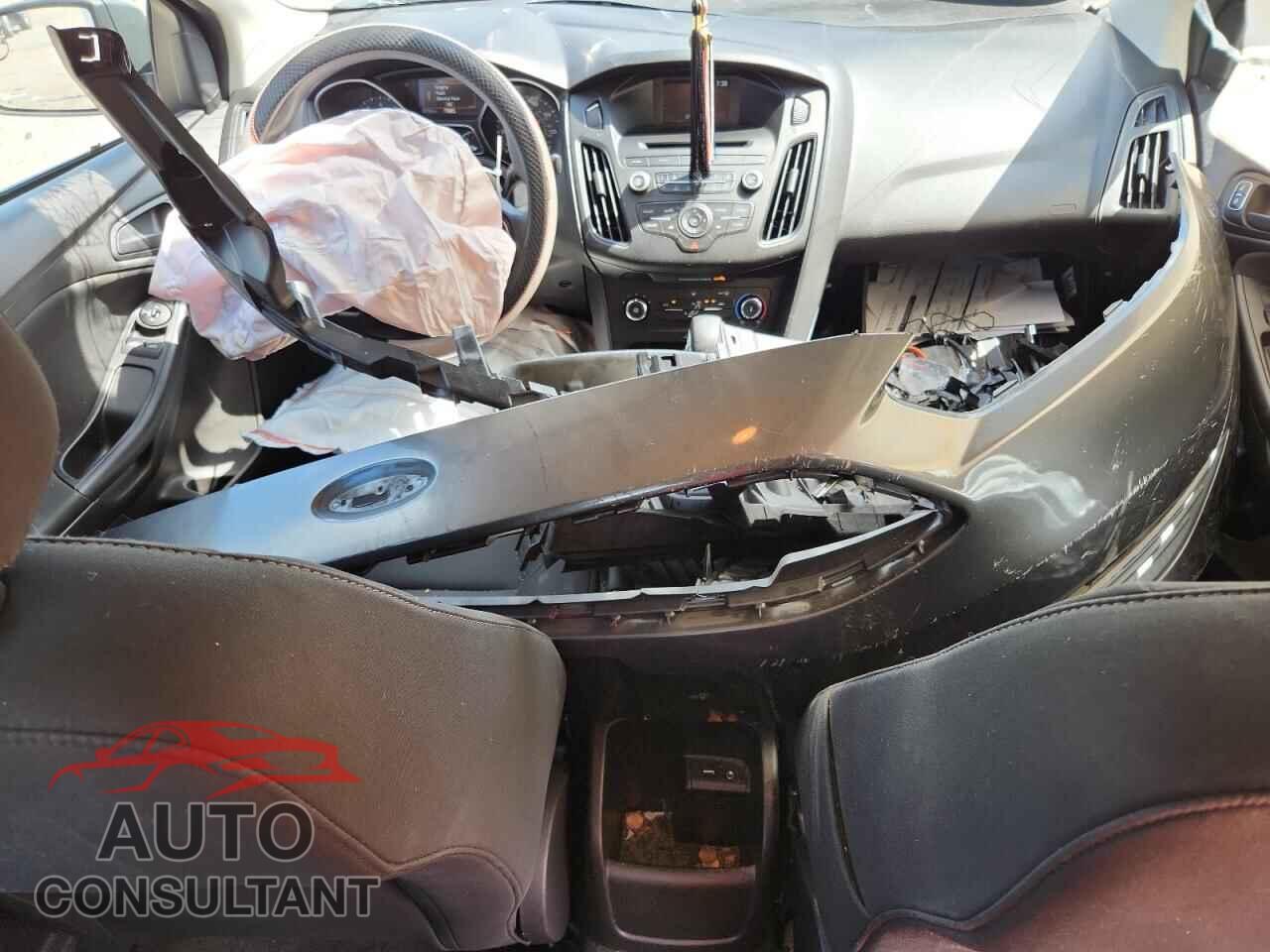 FORD FOCUS 2016 - 1FADP3E22GL374097