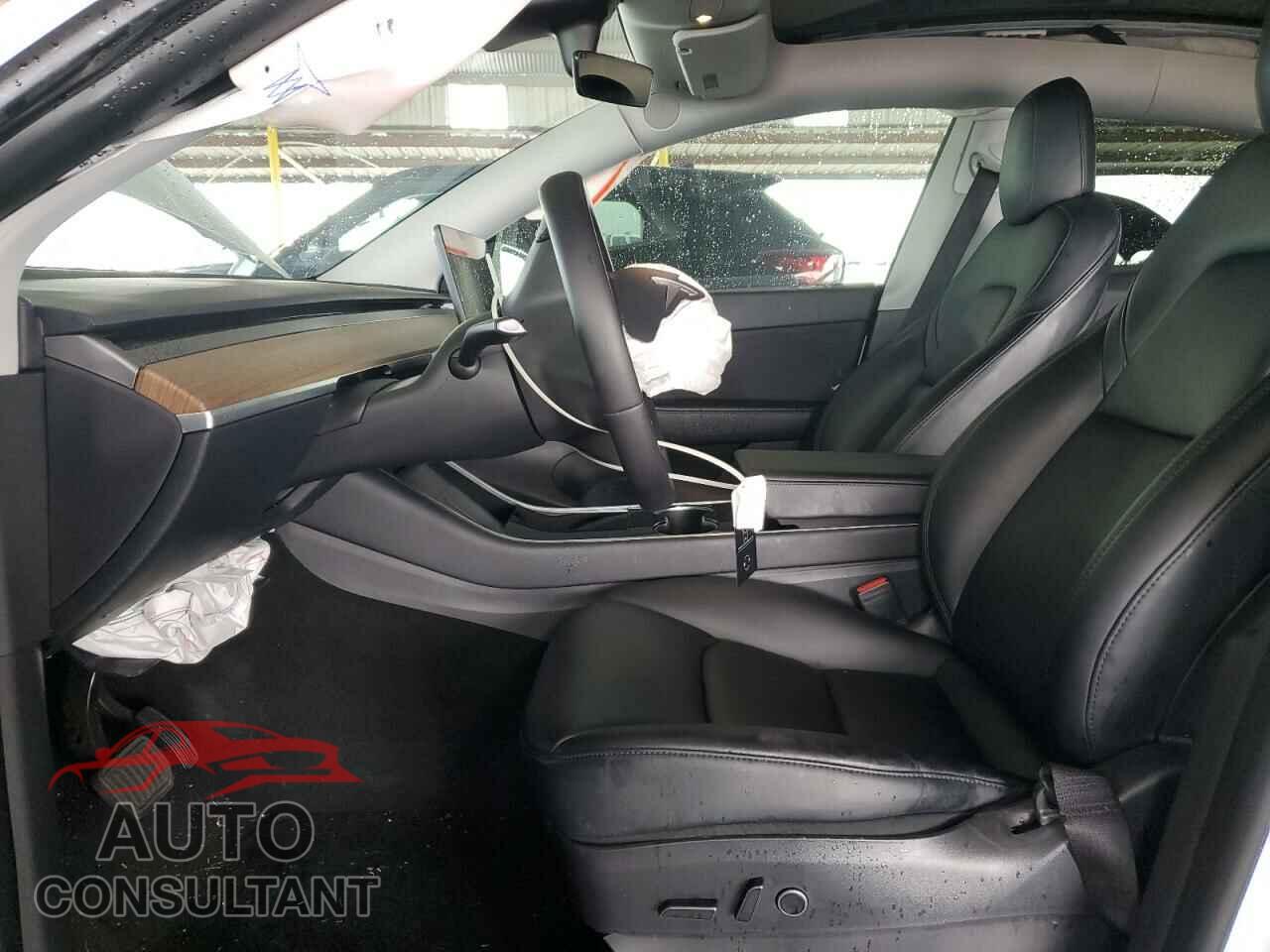 TESLA MODEL Y 2021 - 5YJYGDEEXMF096639