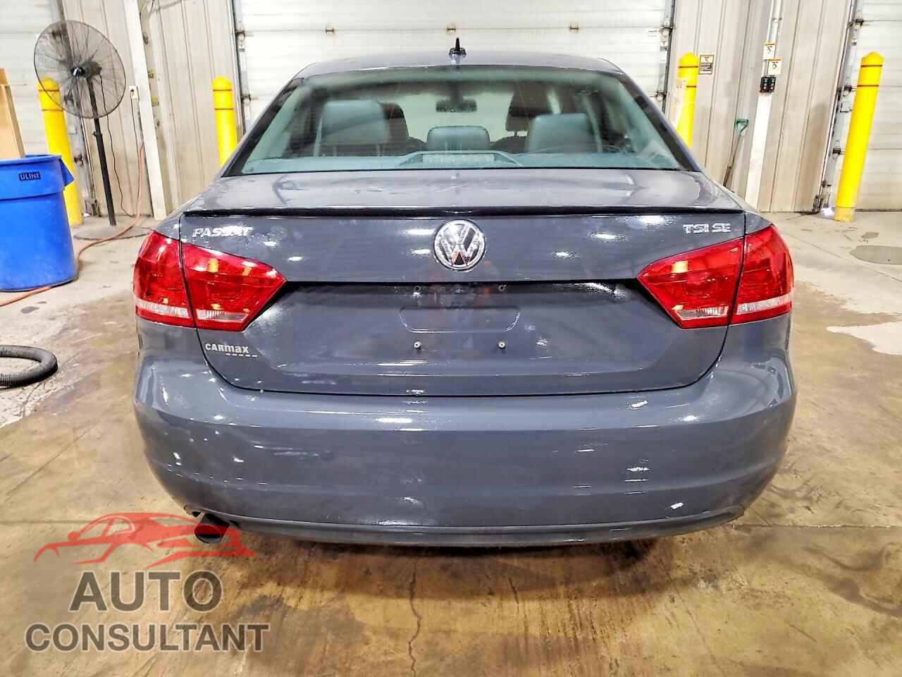 VOLKSWAGEN PASSAT 2015 - 1VWBT7A35FC014997