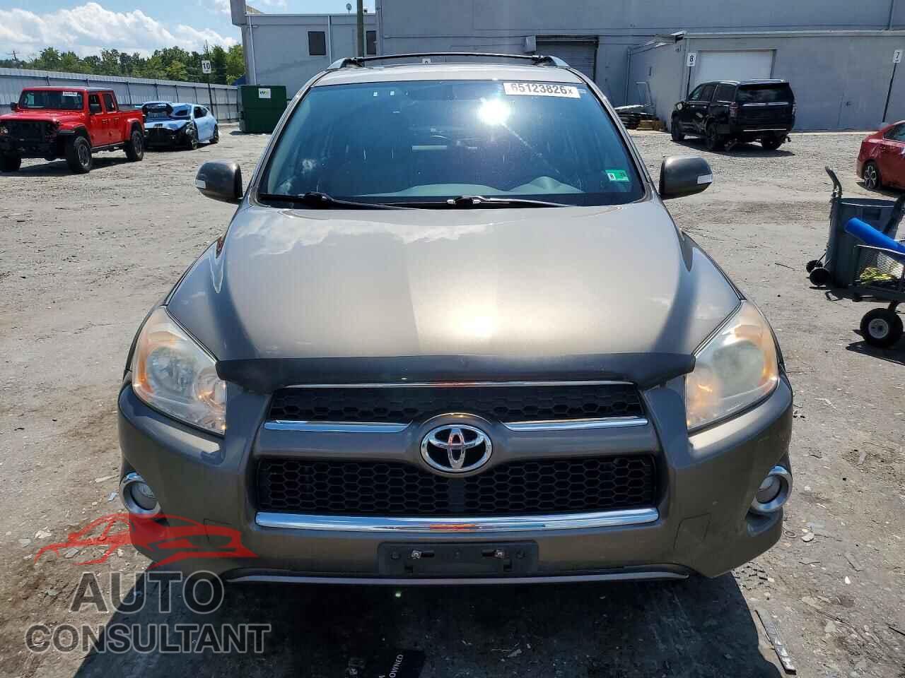 TOYOTA RAV4 2012 - 2T3DF4DV2CW222309