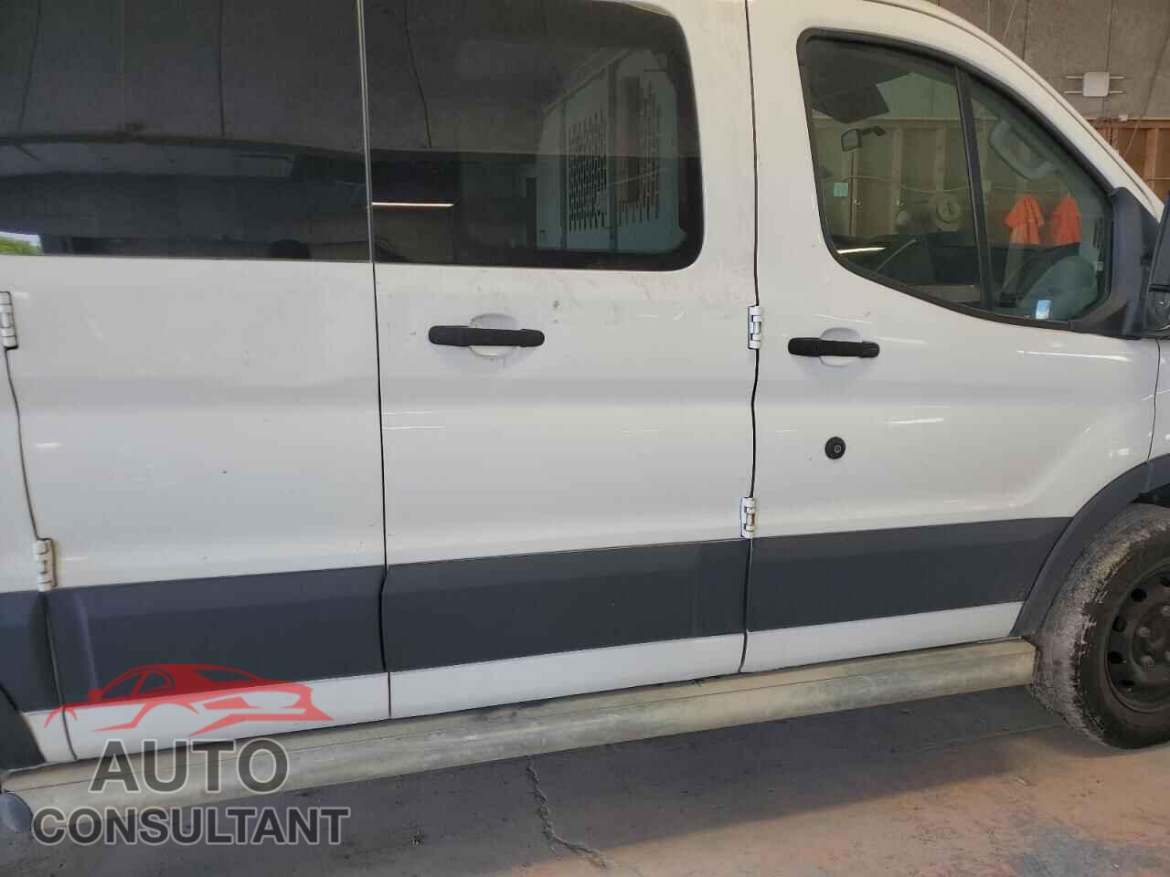 FORD TRANSIT 2015 - 1FTNR1ZM8FKB20102