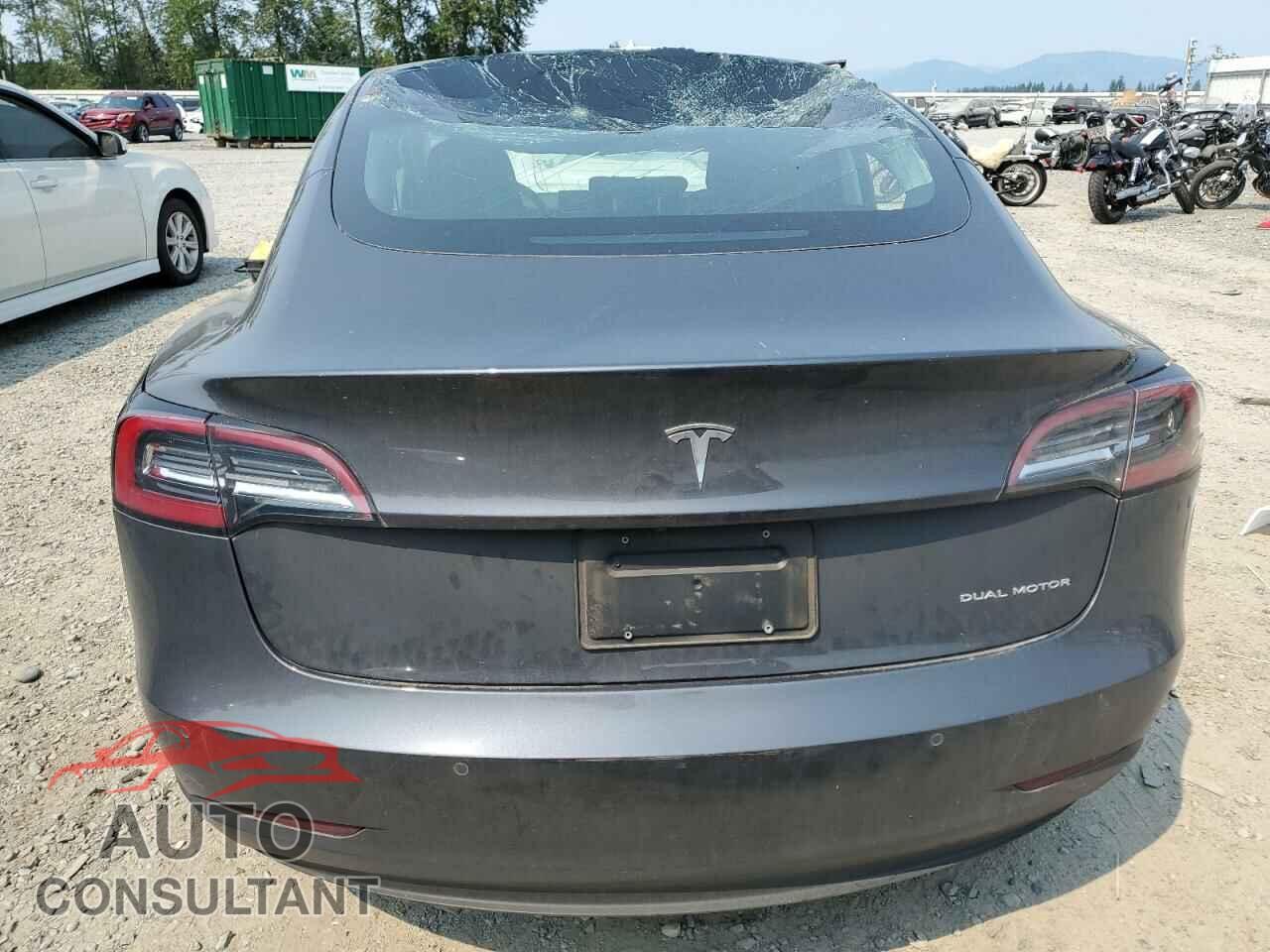 TESLA MODEL 3 2019 - 5YJ3E1EB2KF432673