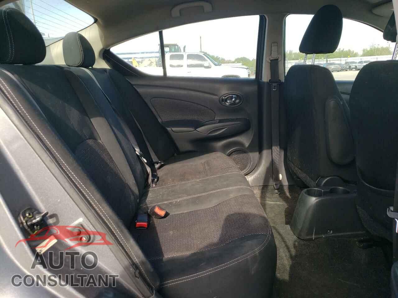 NISSAN VERSA 2017 - 3N1CN7AP3HL845672
