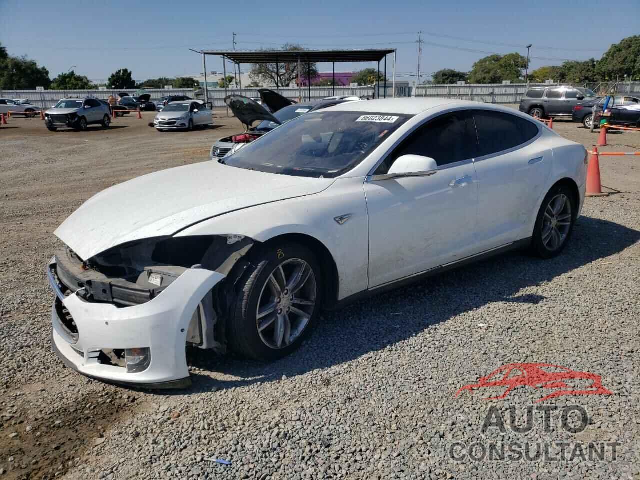 TESLA MODEL S 2014 - 5YJSA1S1XEFP51276