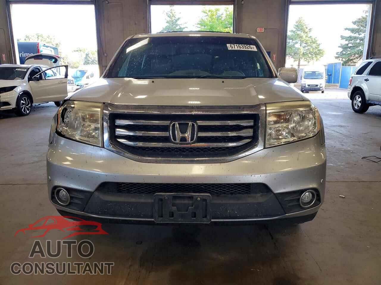 HONDA PILOT 2012 - 5FNYF3H96CB034732