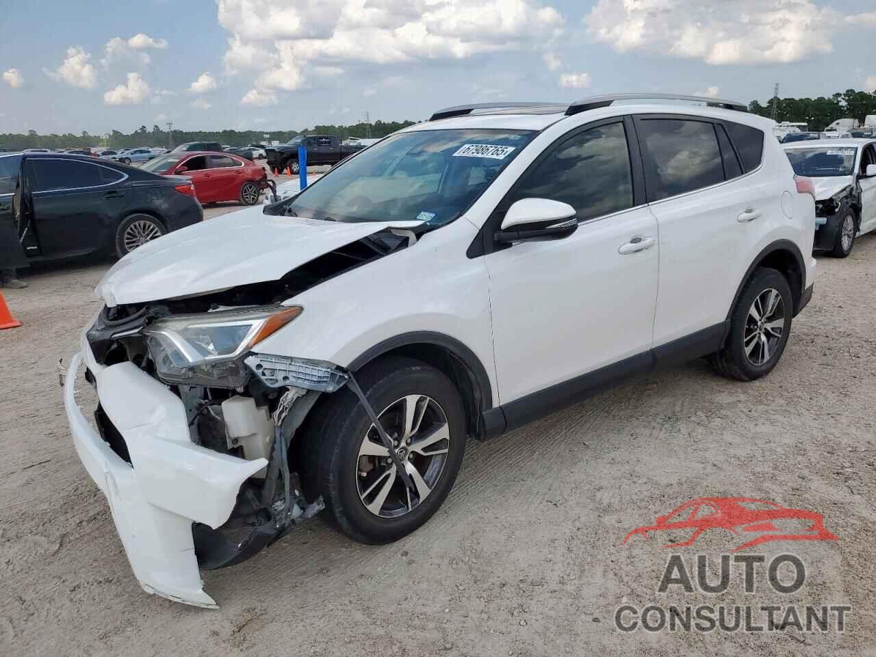 TOYOTA RAV4 2017 - JTMWFREV8HD107688