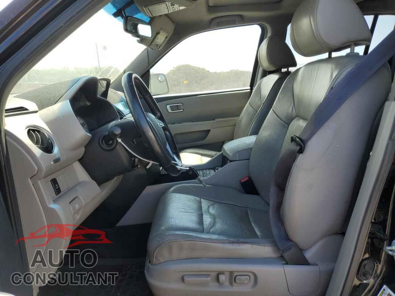 HONDA PILOT 2011 - 5FNYF4H74BB069692