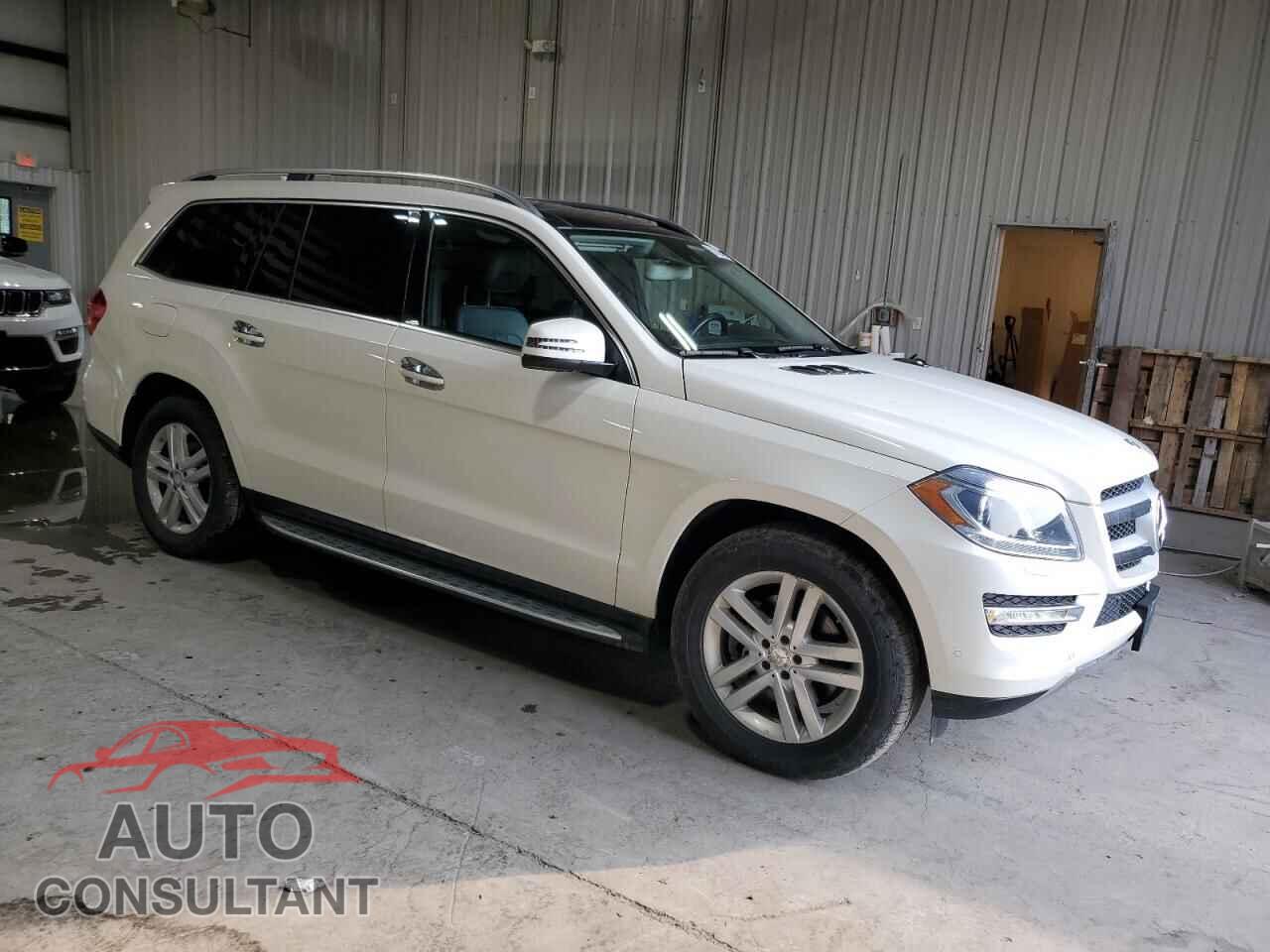 MERCEDES-BENZ GL-CLASS 2015 - 4JGDF2EE8FA486409