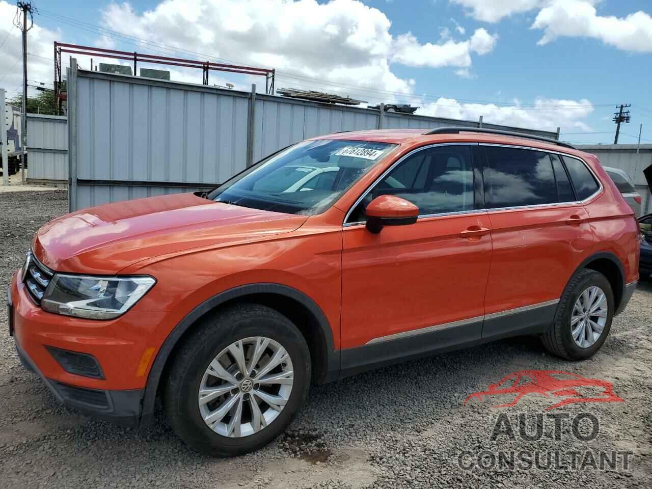 VOLKSWAGEN TIGUAN 2018 - 3VV3B7AX8JM214813