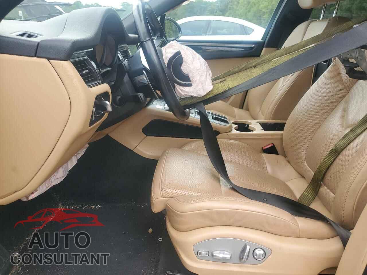 PORSCHE MACAN 2017 - WP1AA2A59HLB08942