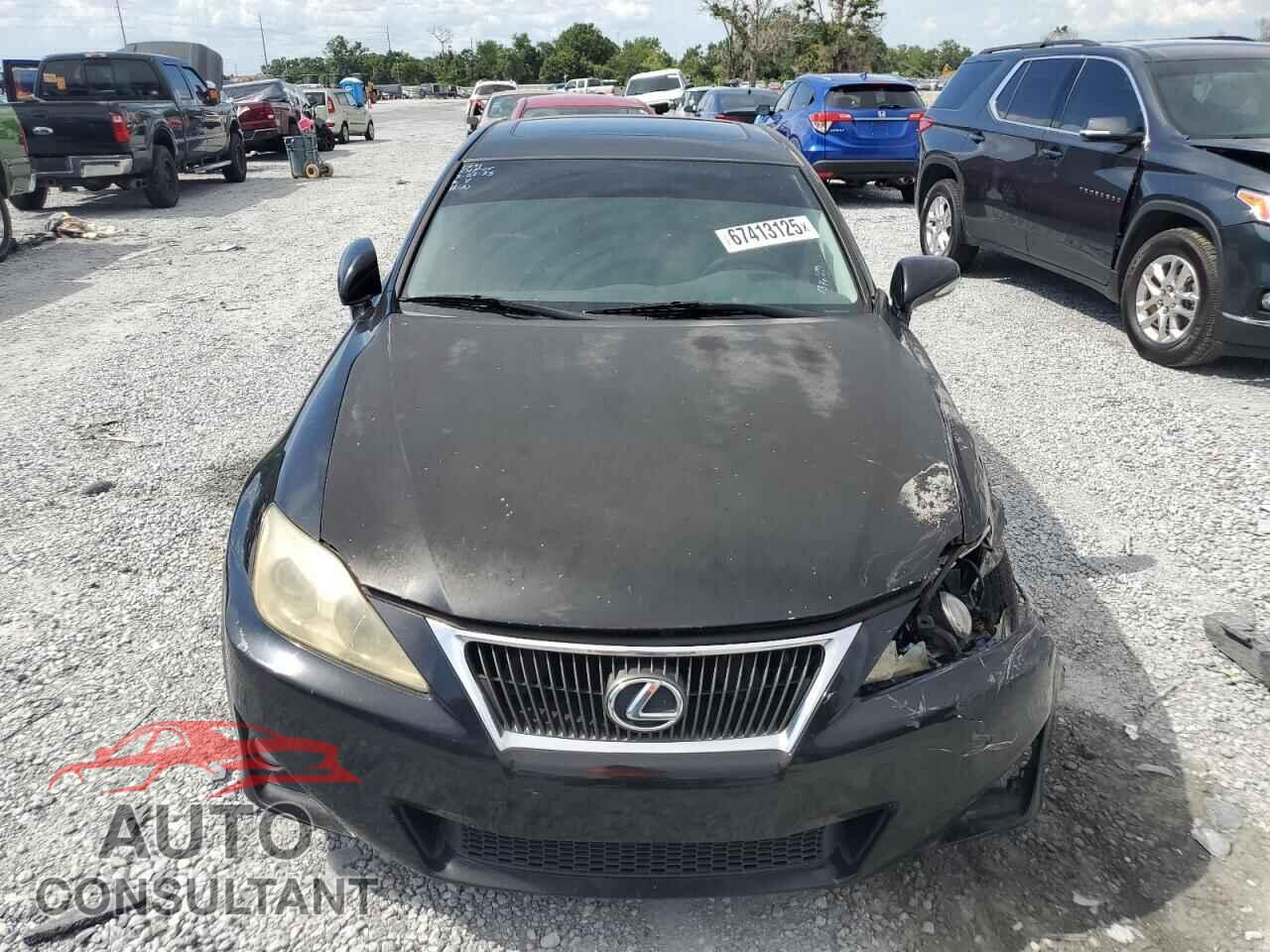 LEXUS IS 2011 - JTHBF5C26B5137031
