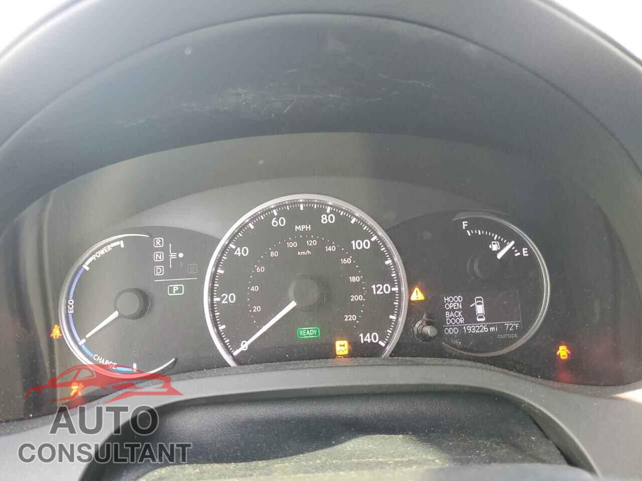 LEXUS CT 200 2011 - JTHKD5BH5B2020862