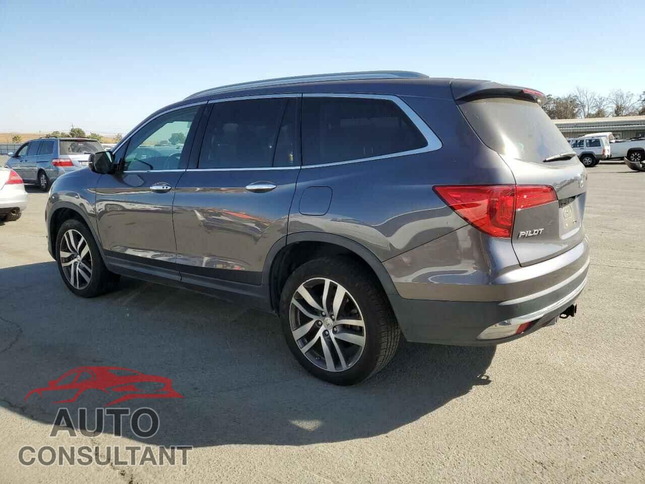 HONDA PILOT 2017 - 5FNYF6H94HB027271