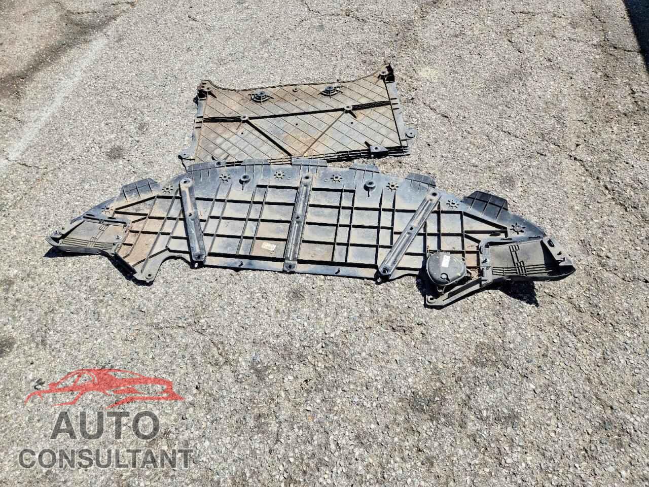 TESLA MODEL S 2022 - 5YJSA1E51NF469557