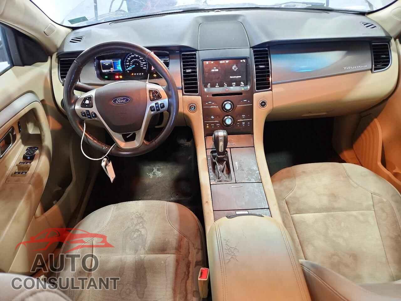 FORD TAURUS 2017 - 1FAHP2E84HG138156