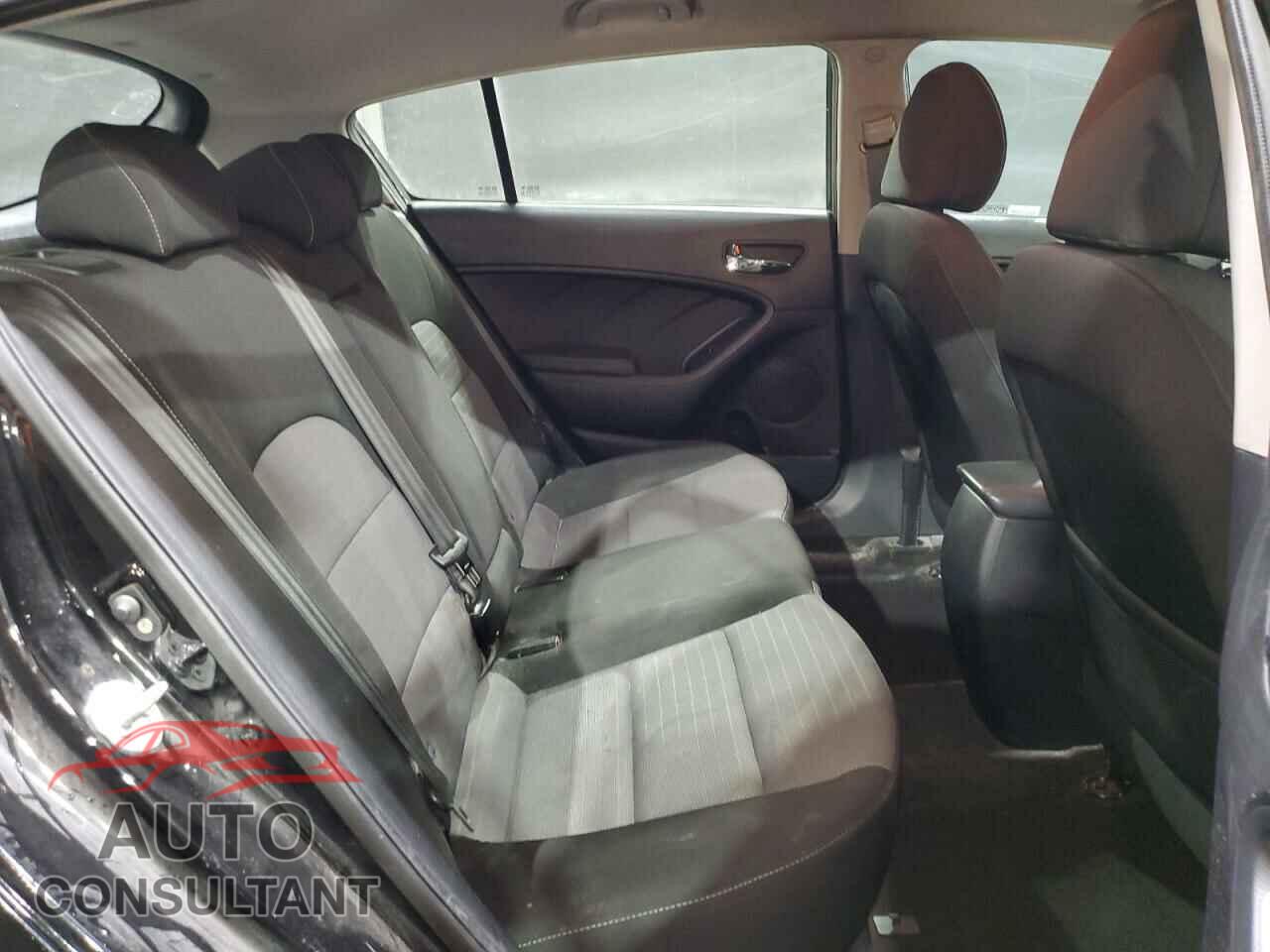 KIA FORTE 2016 - KNAFK5A84G5657237