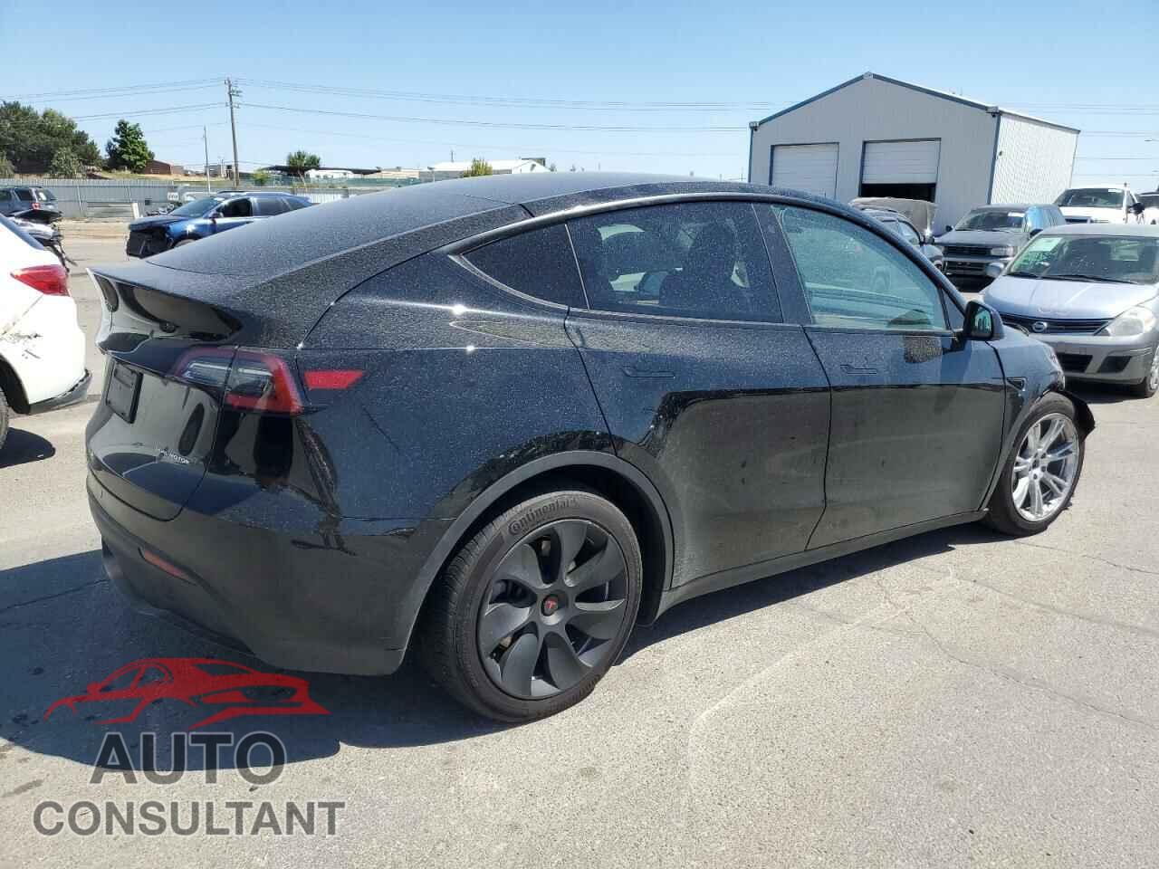 TESLA MODEL Y 2023 - 7SAYGDEE9PF686242