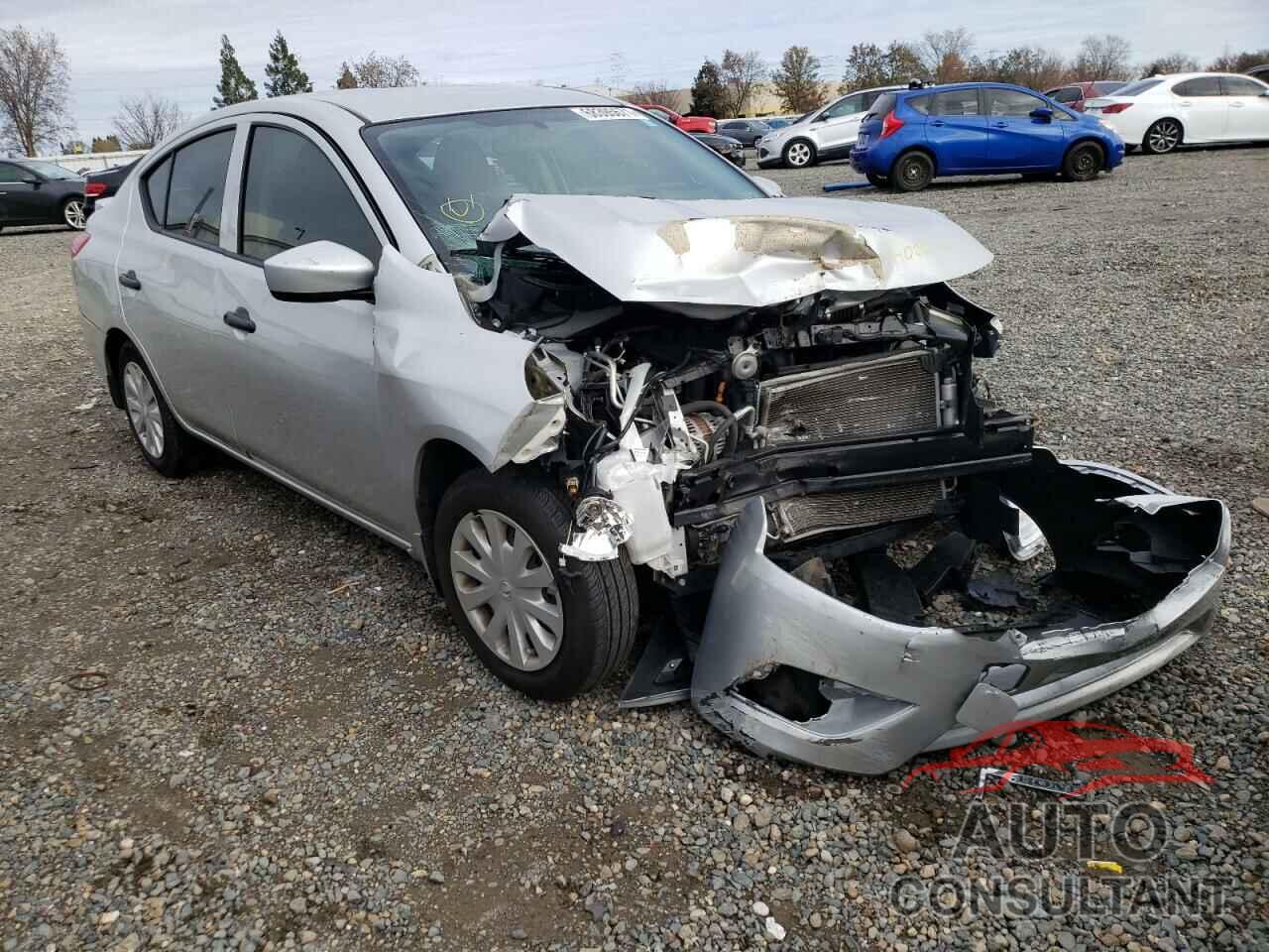 NISSAN VERSA 2018 - 3N1CN7APXJL829572