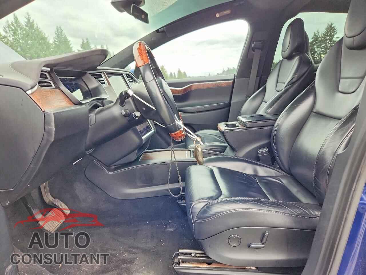 TESLA MODEL X 2017 - 5YJXCAE26HF047682