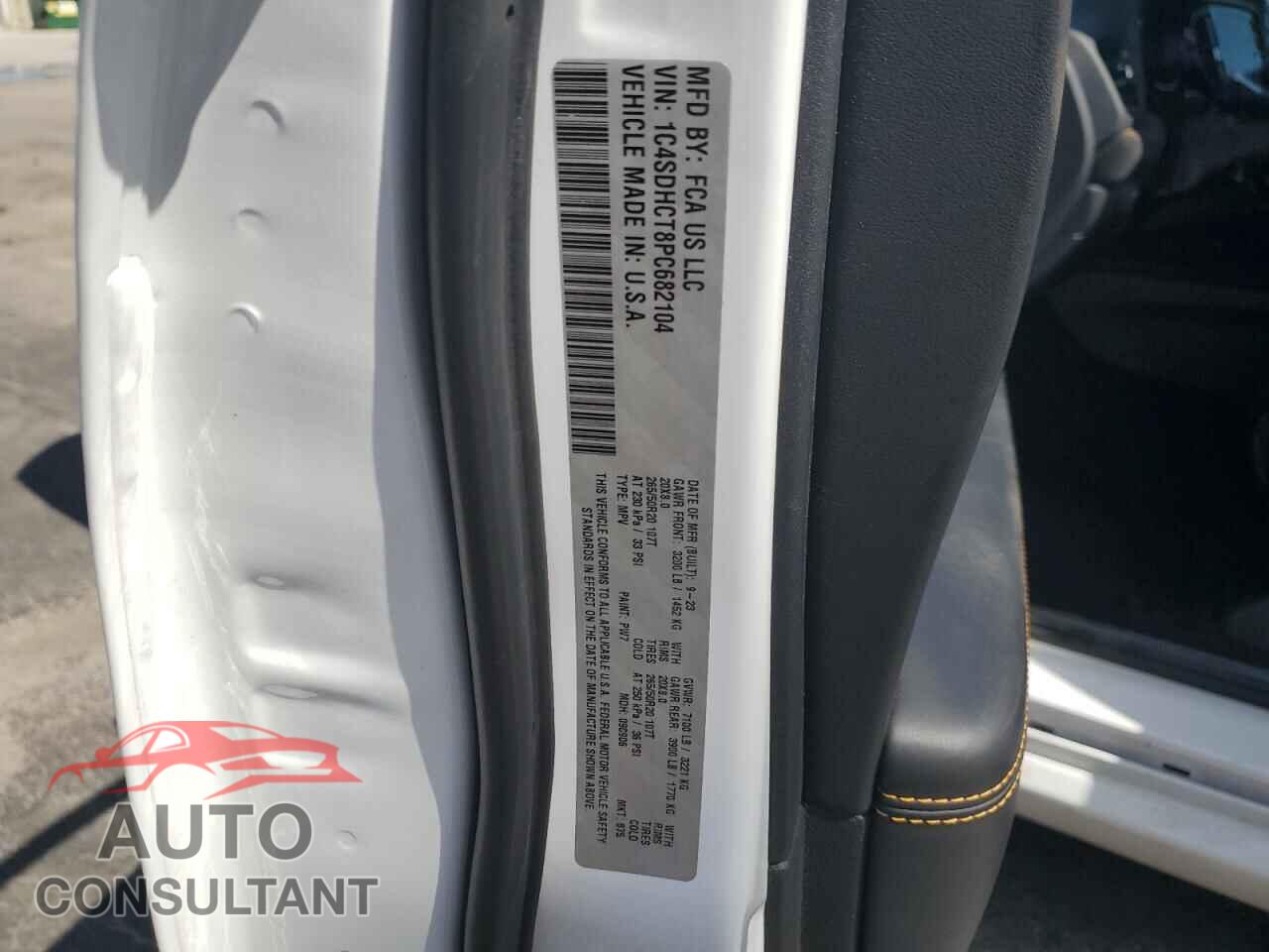 DODGE DURANGO 2023 - 1C4SDHCT8PC682104
