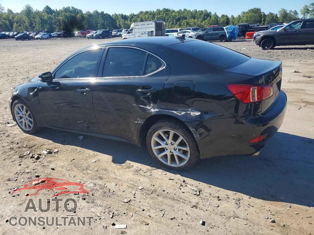 LEXUS IS 2011 - JTHCF5C27B5051943