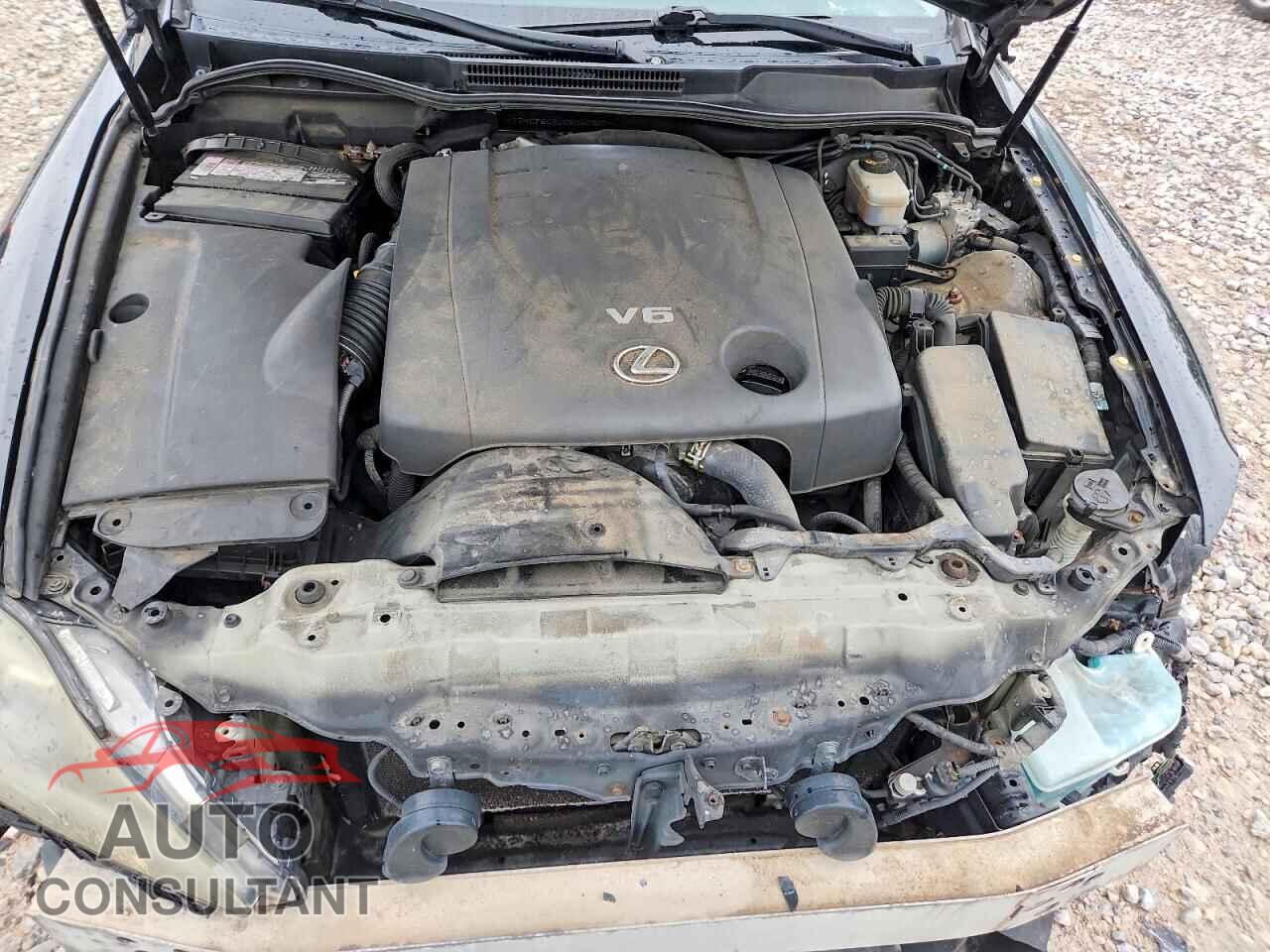 LEXUS IS 2012 - JTHCF5C20C5060307