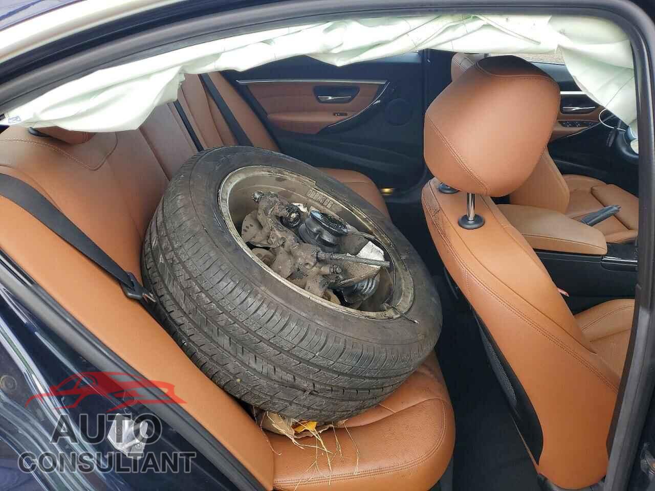 BMW 3 SERIES 2017 - WBA8D9C35HA005750
