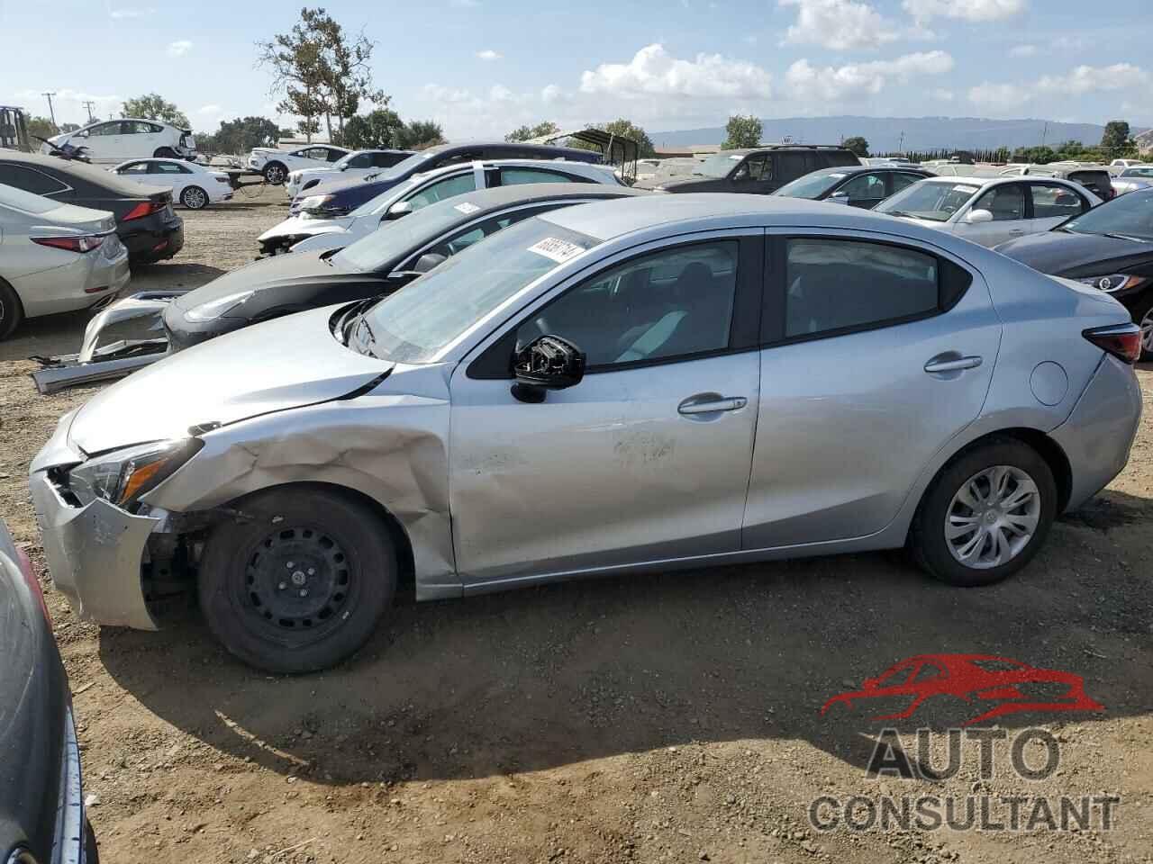 TOYOTA YARIS 2019 - 3MYDLBYV1KY523056