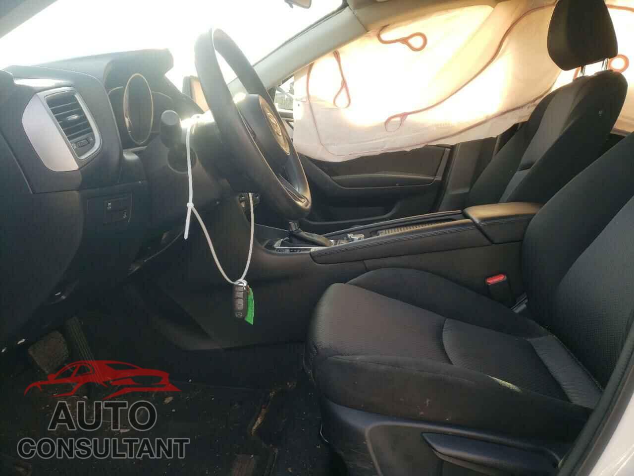 MAZDA 3 2017 - 3MZBN1U73HM141240