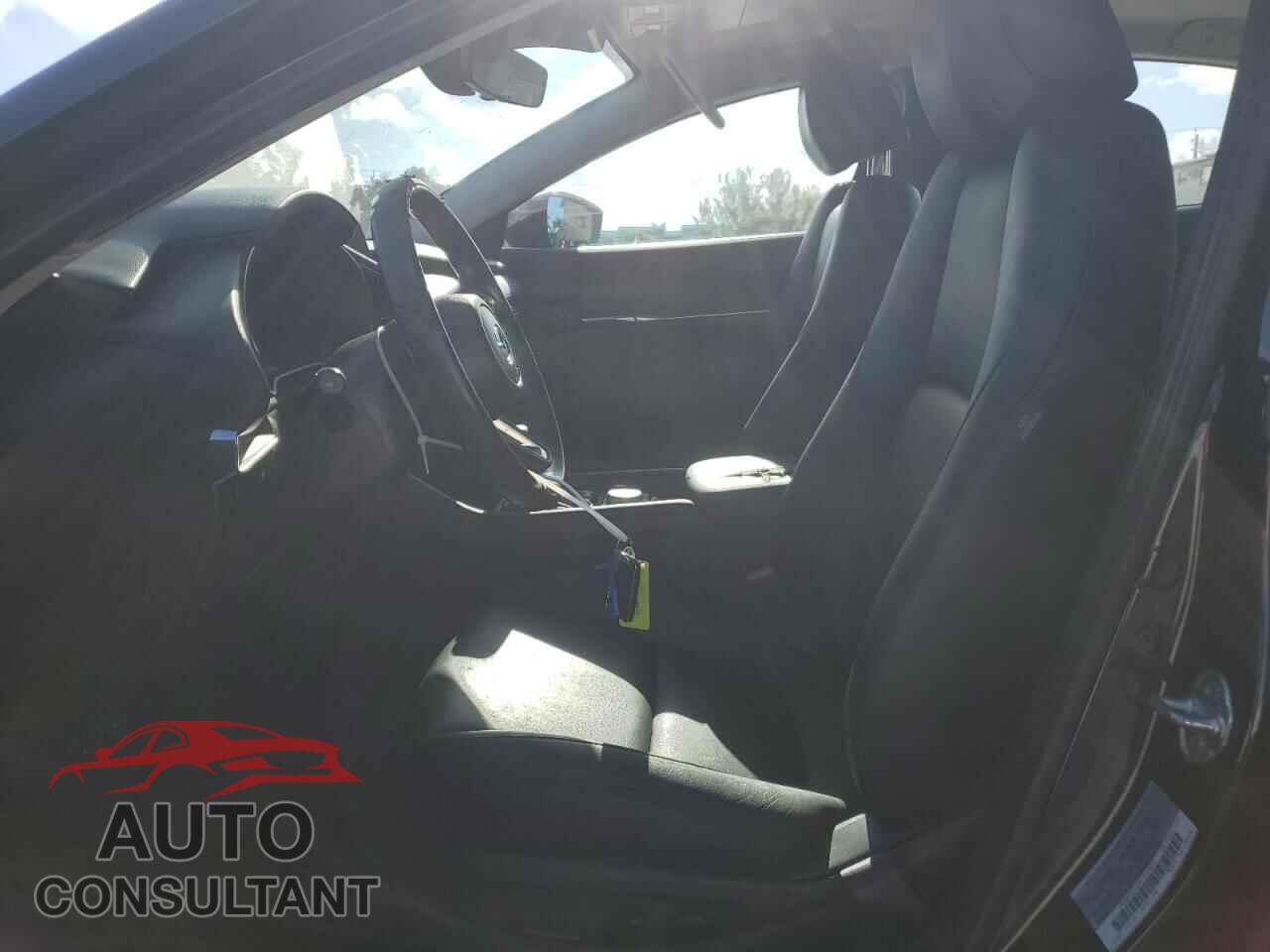 MAZDA 3 2021 - JM1BPACL6M1343833