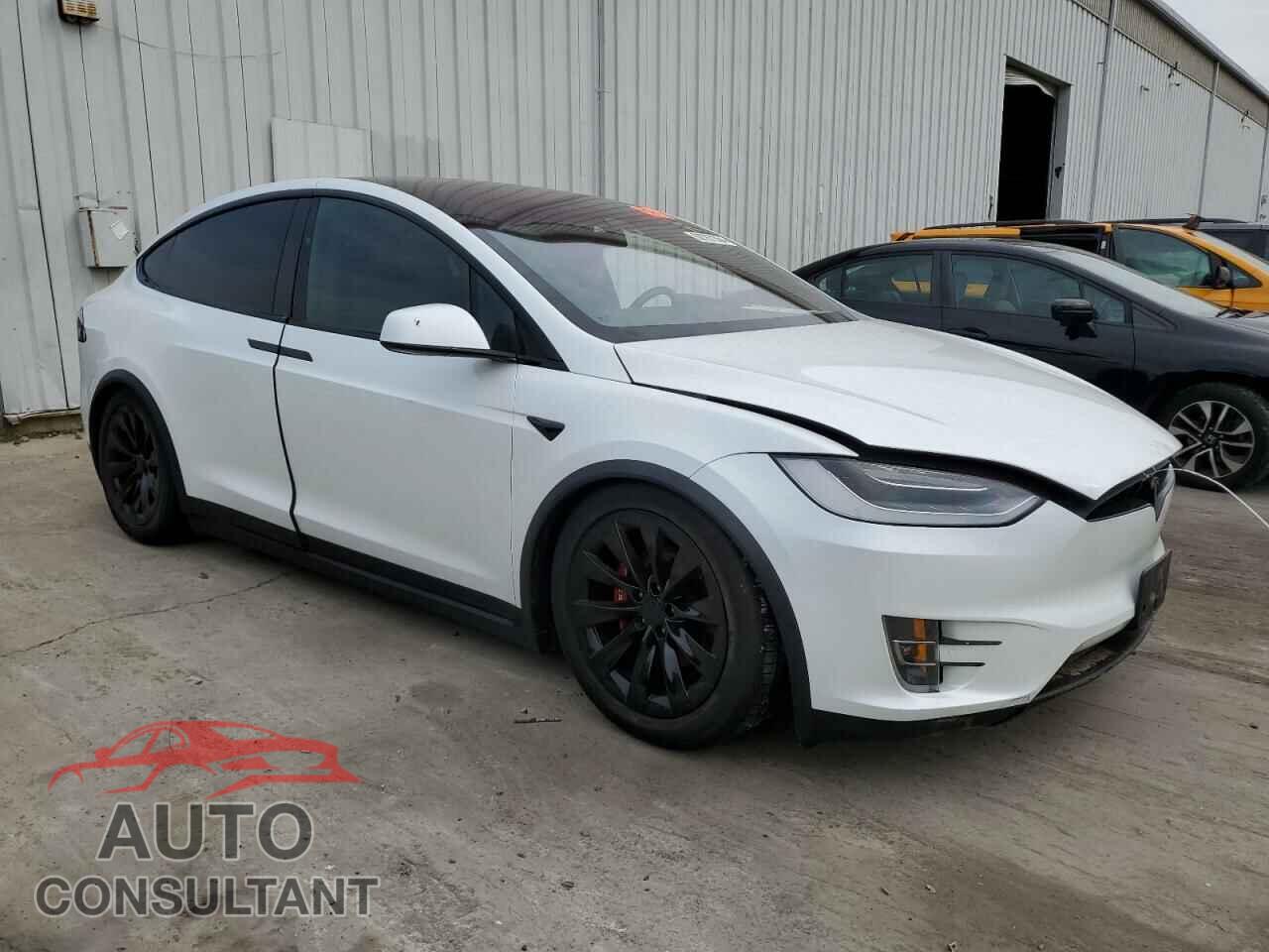TESLA MODEL X 2020 - 5YJXCAE22LF232904