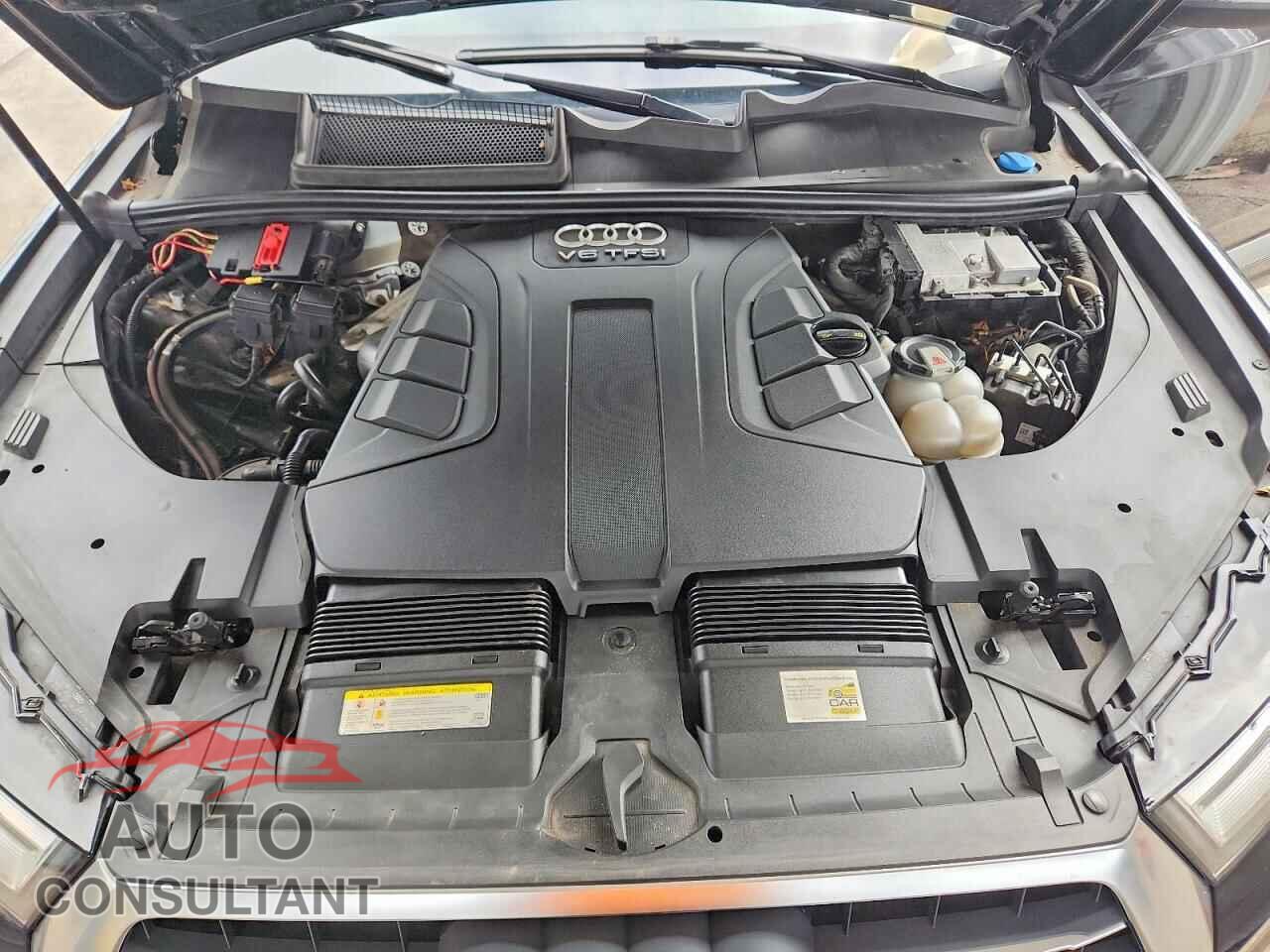 AUDI Q7 2018 - WA1LAAF70JD024646