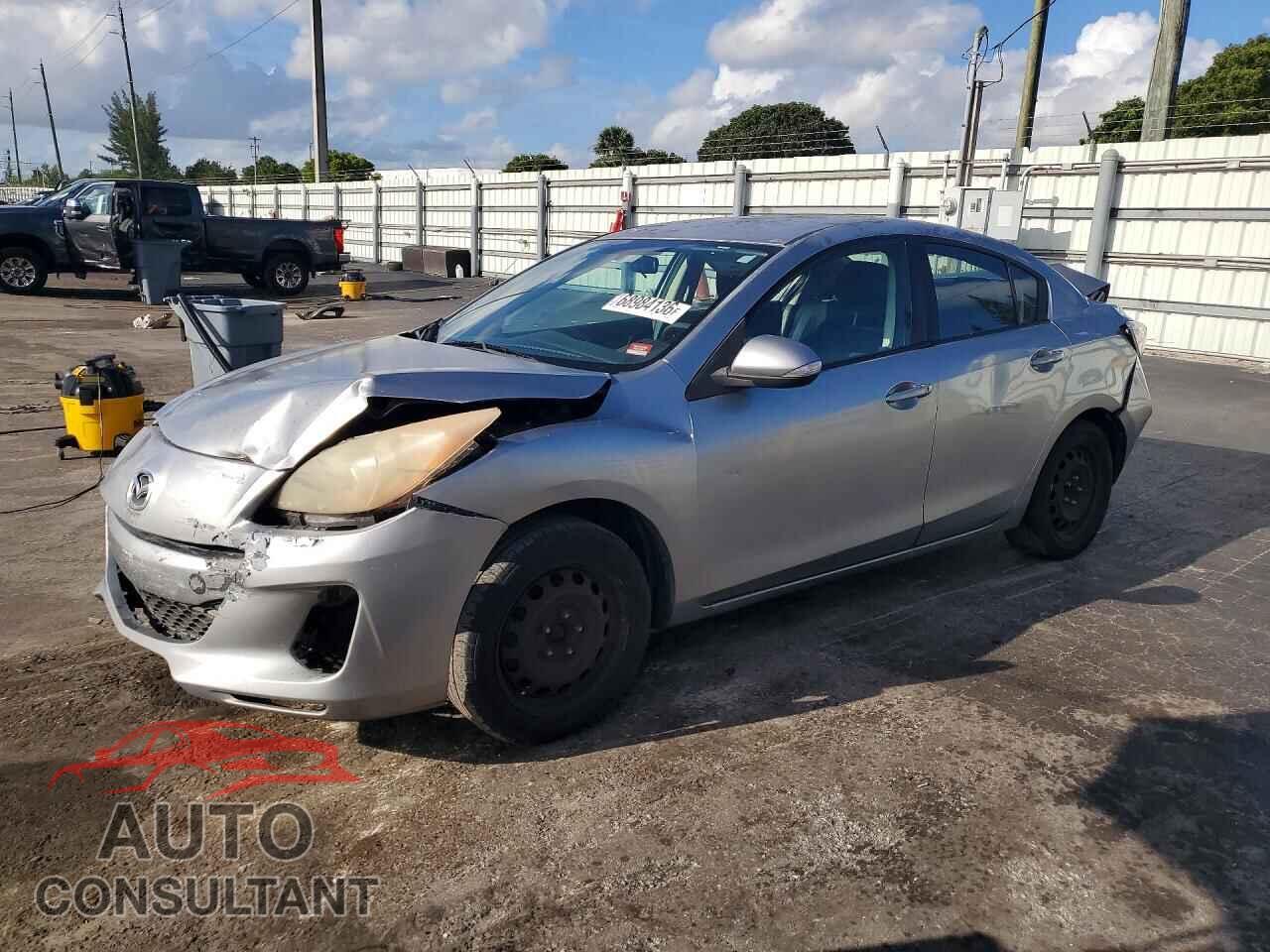 MAZDA 3 2012 - JM1BL1UF5C1589078