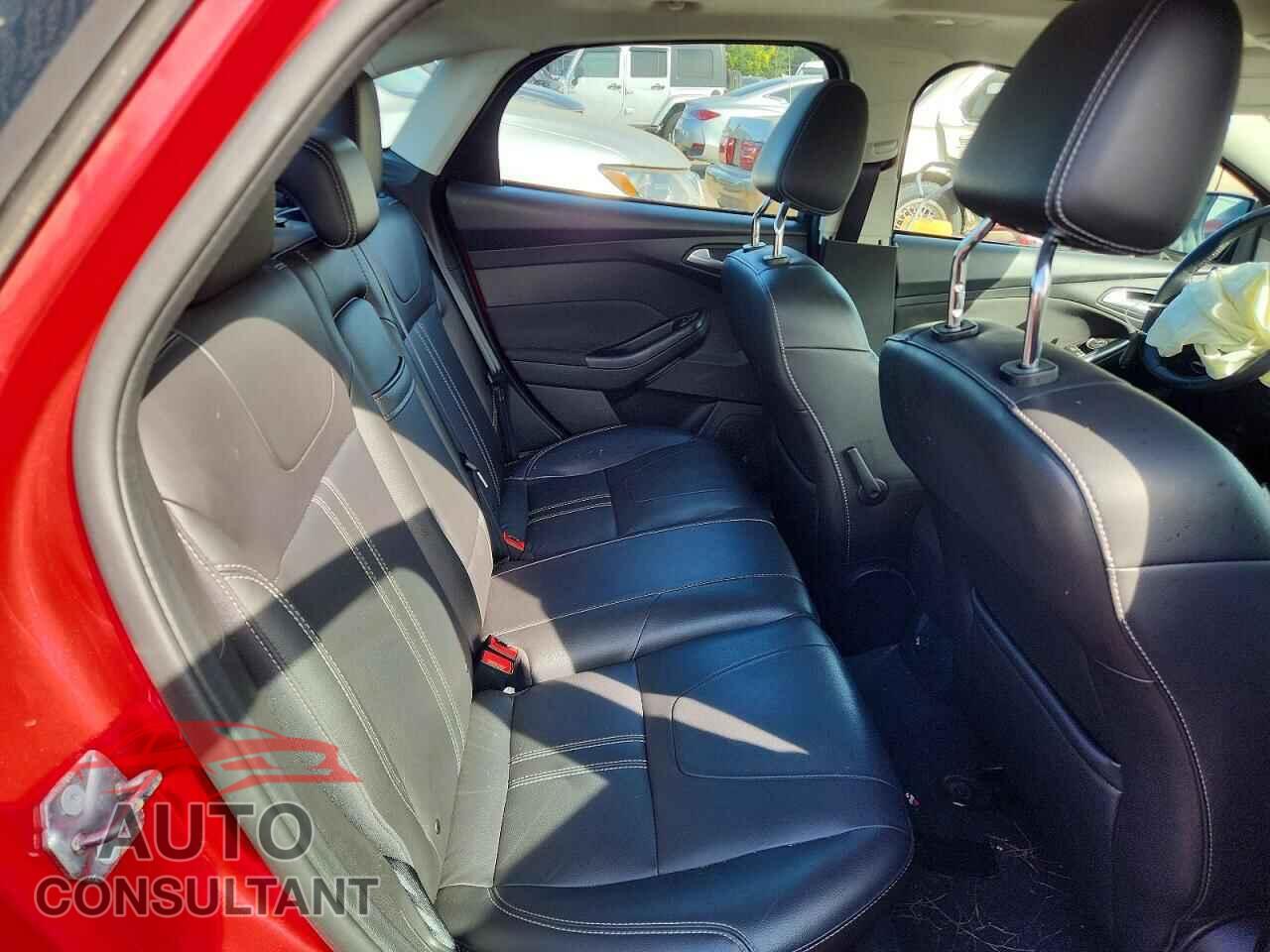 FORD FOCUS 2012 - 1FAHP3J20CL219145