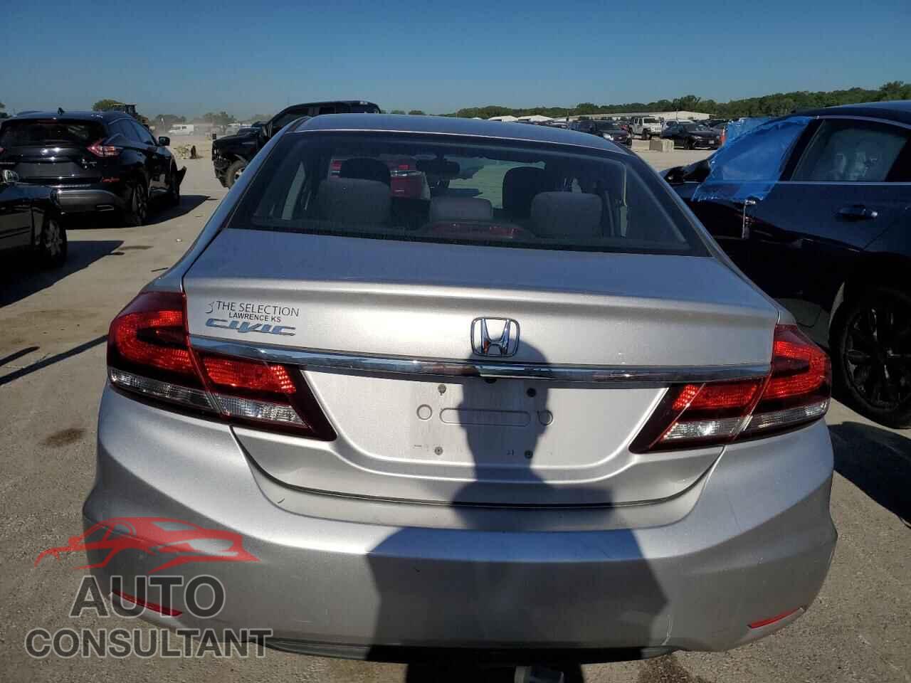 HONDA CIVIC 2015 - 19XFB2F55FE028086