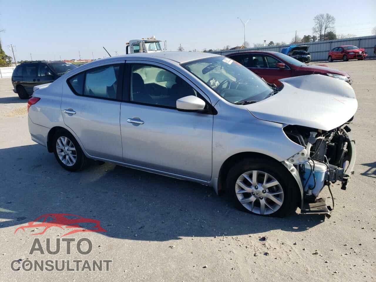 NISSAN VERSA 2017 - 3N1CN7APXHL828464
