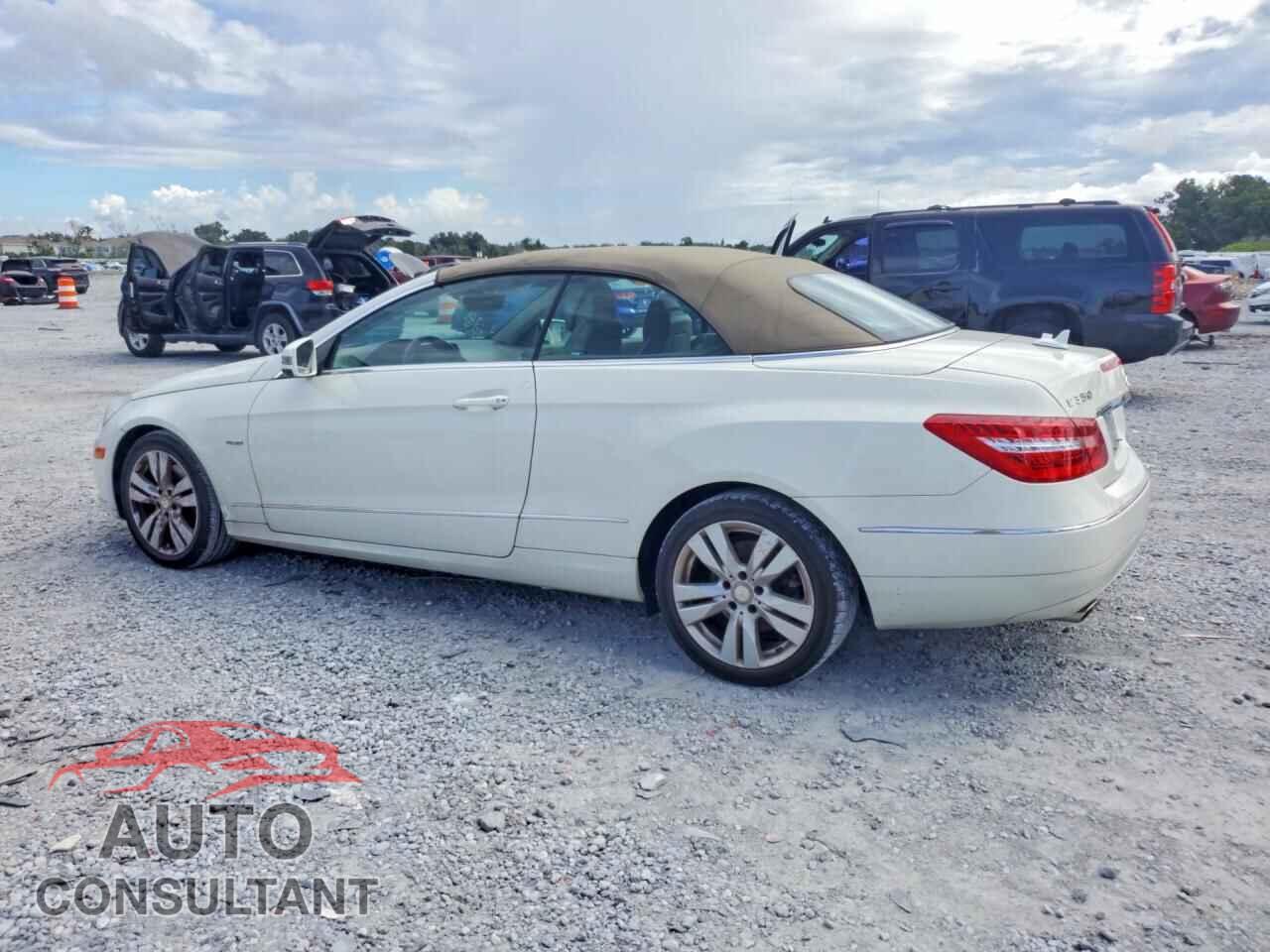 MERCEDES-BENZ E-CLASS 2012 - WDDKK5KF0CF132605