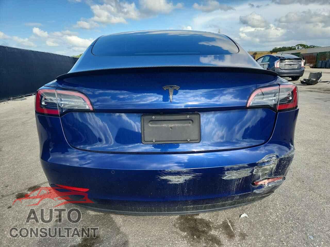 TESLA MODEL 3 2022 - 5YJ3E1EA8NF337224