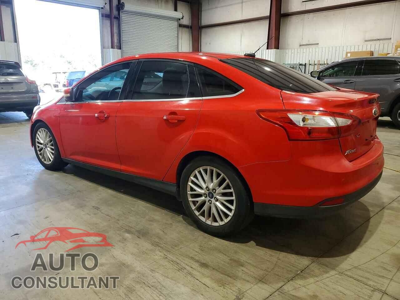 FORD FOCUS 2012 - 1FAHP3H28CL367114