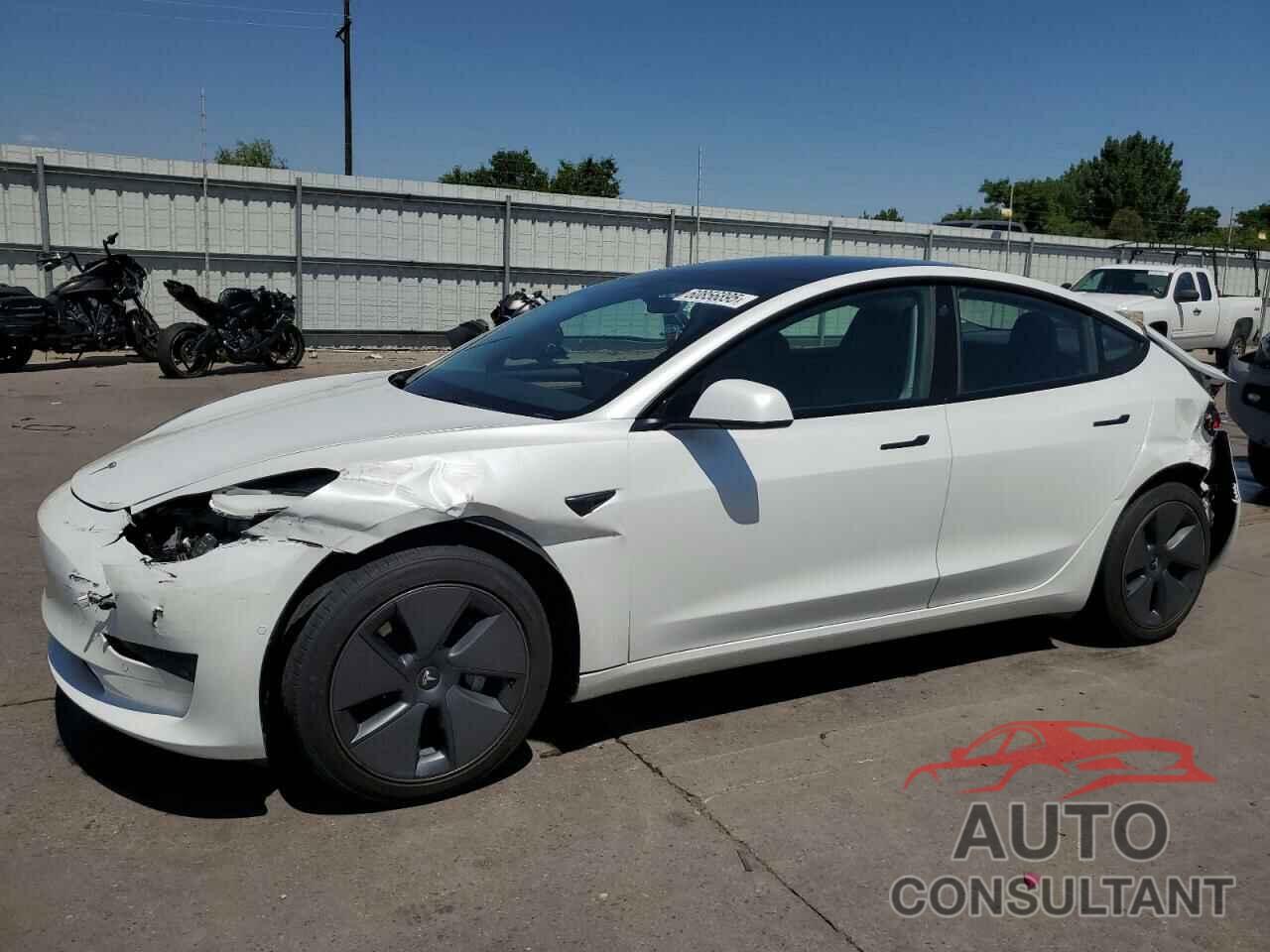 TESLA MODEL 3 AW 2022 - 5YJ3E1EB6NF119050