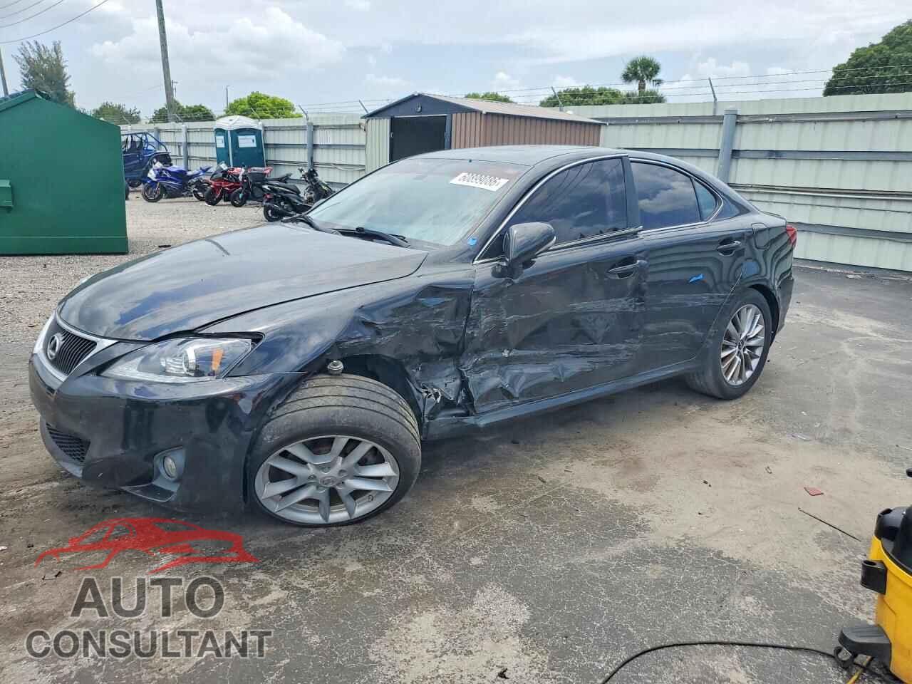LEXUS IS 2011 - JTHBF5C27B5141606