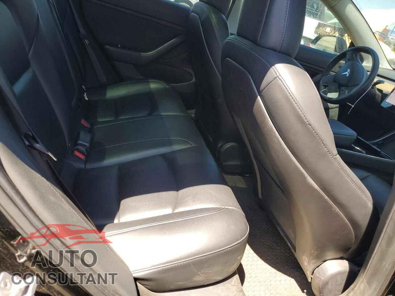 TESLA MODEL 3 2019 - 5YJ3E1EA7KF297245