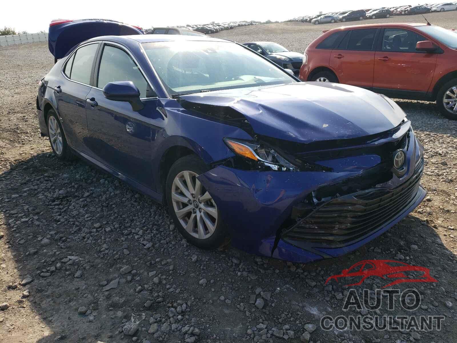 TOYOTA CAMRY 2018 - 4T1B11HK5JU649879