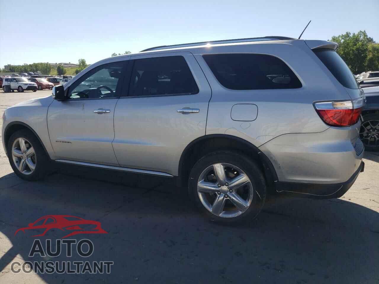 DODGE DURANGO 2013 - 1C4SDJET8DC565770