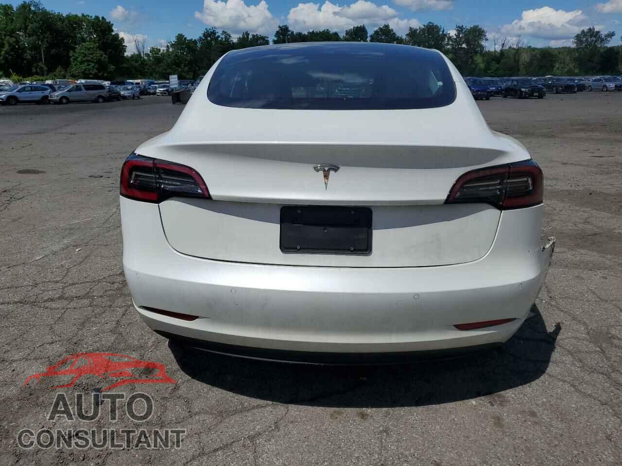 TESLA MODEL 3 2022 - 5YJ3E1EA9NF320254
