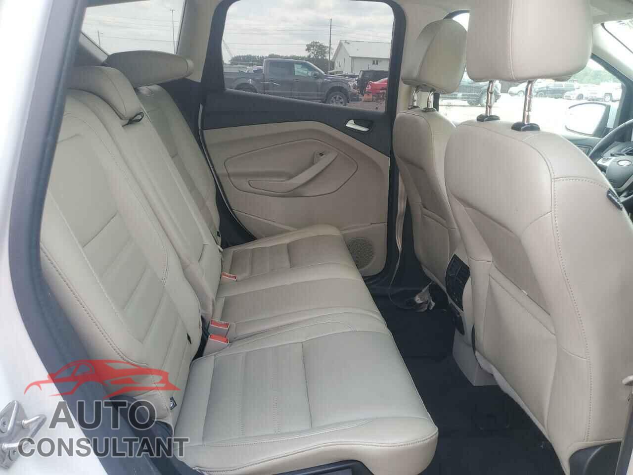 FORD CMAX 2017 - 1FADP5EU3HL104228